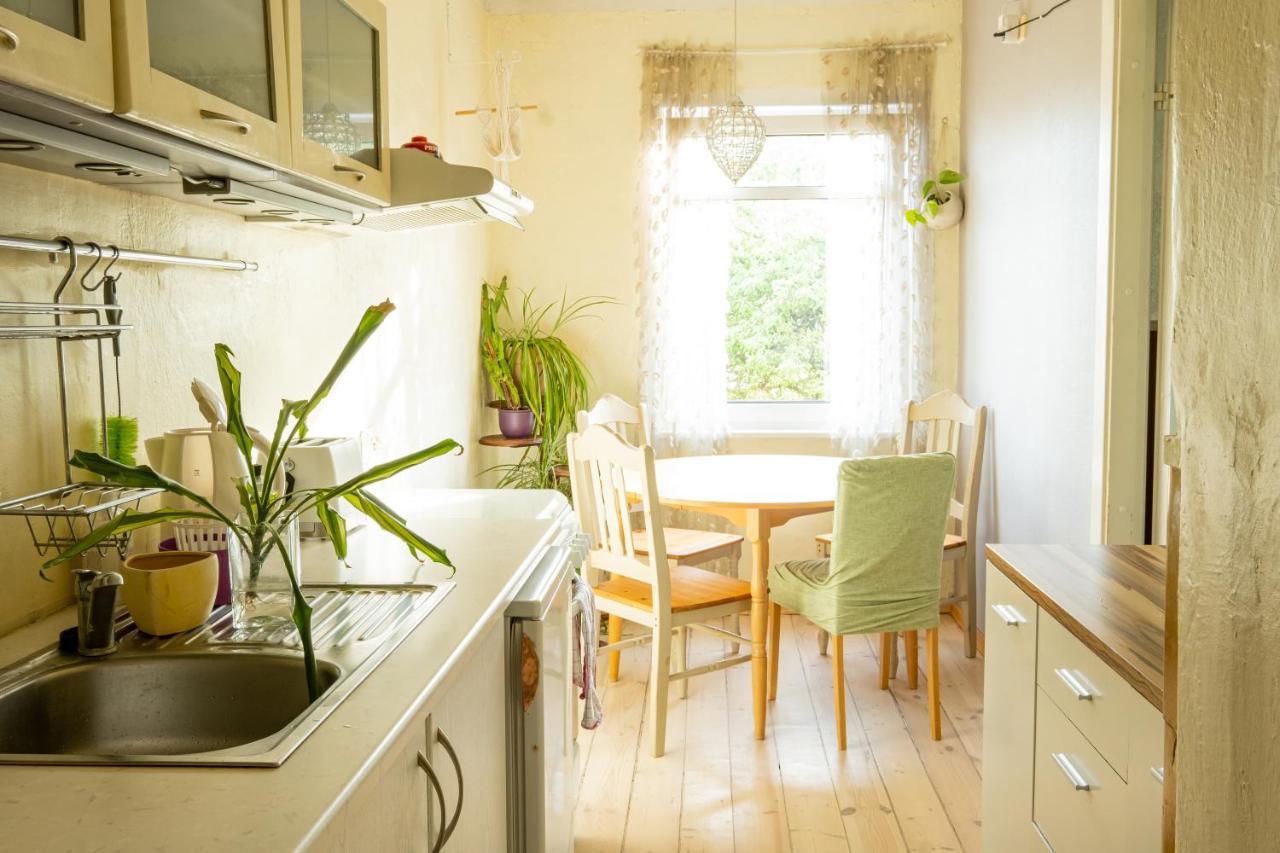 Artists Apartment Near Telliskivi Creative Centre Tallinn Exteriör bild